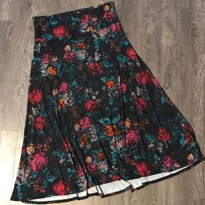 LuLaRoe Maxi. Like new. Roses. 2x